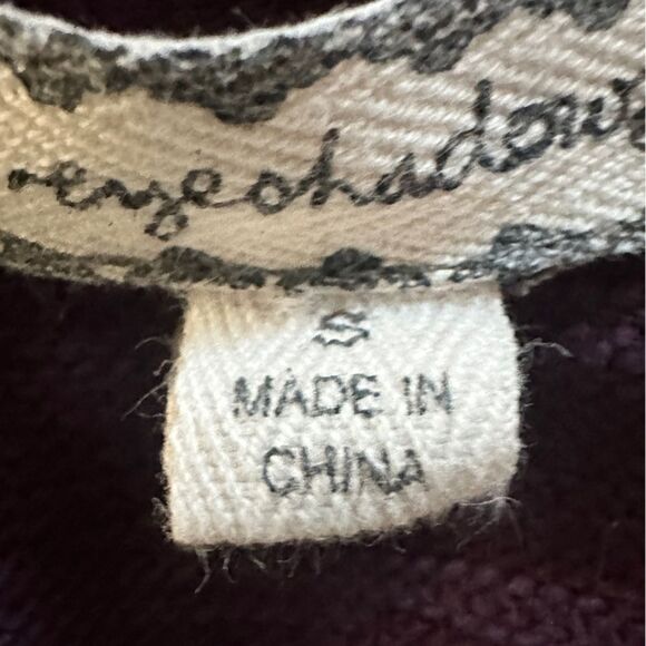 Eyeshadow sheer long sleeve top with layered lace on bottom size S - Picture 7 of 8